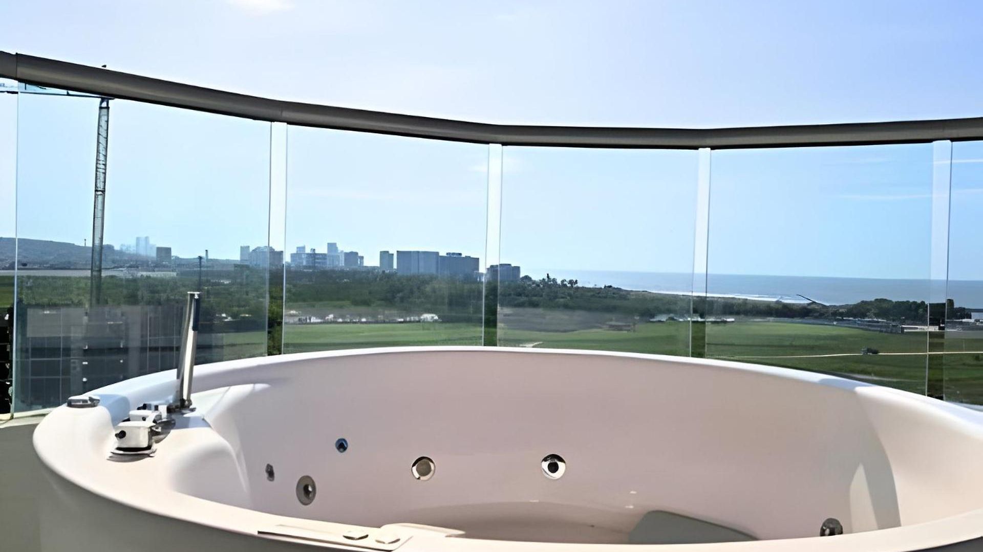 Apartamento Jacuzzi Con Vista Al Mar, 3habitaciones, Cielo Mar *