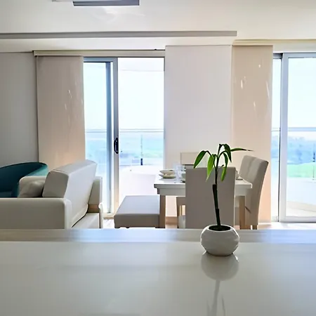 Apartamento Jacuzzi Con Vista Al Mar, 3habitaciones, Cielo Mar *